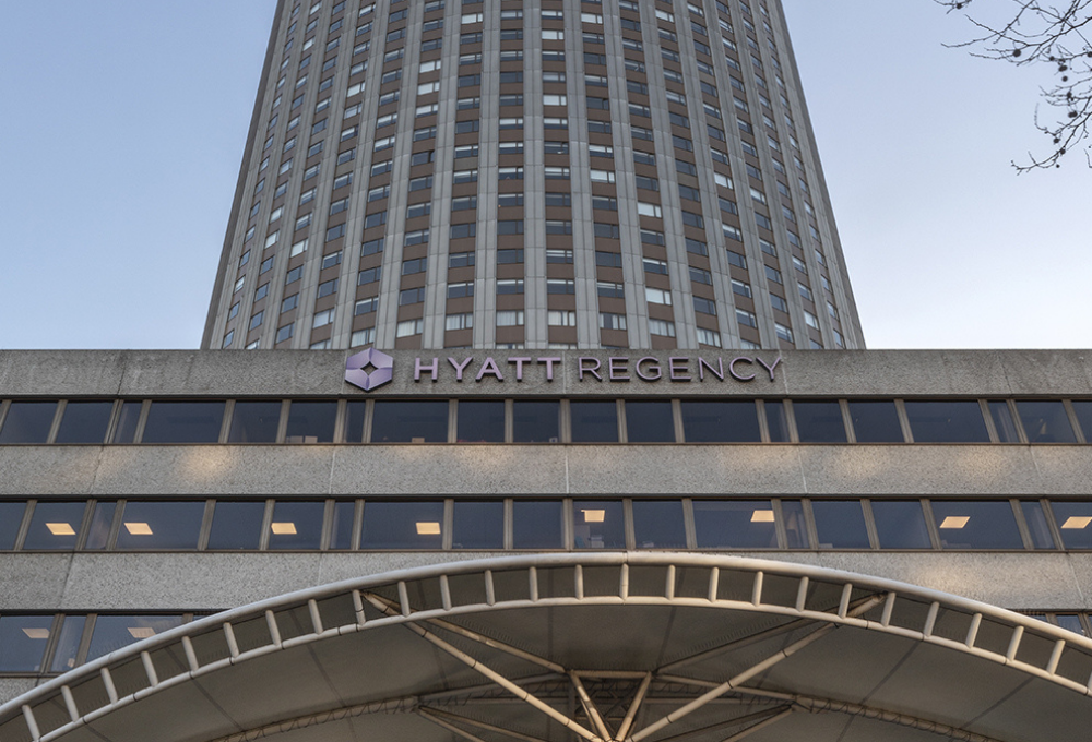 Front image of Hyatt Regency Paris Etoile